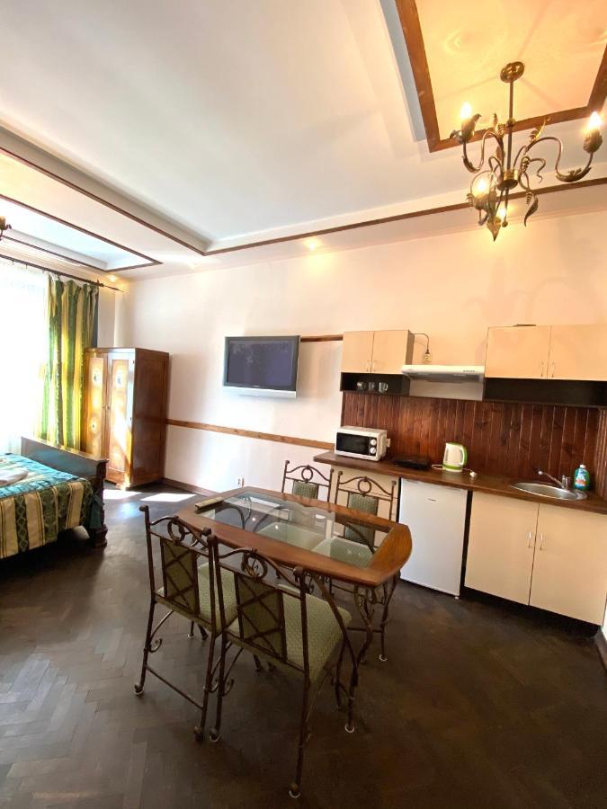 Квартира На Вулиці Лесі Українки 19 Lviv Extérieur photo