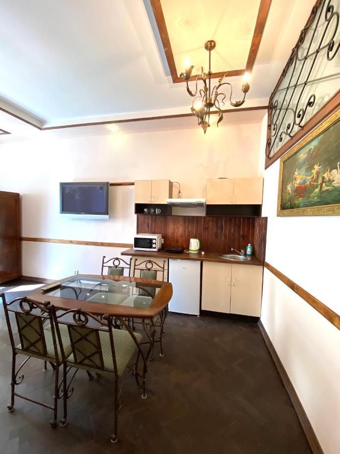 Квартира На Вулиці Лесі Українки 19 Lviv Extérieur photo